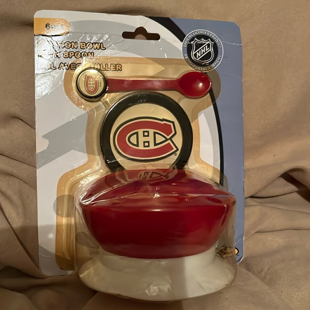 😄Montreal Canadians NHL suction bowl set NEW